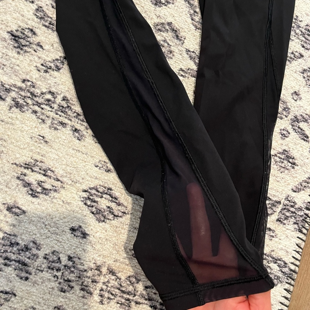 Lululemon black leggings